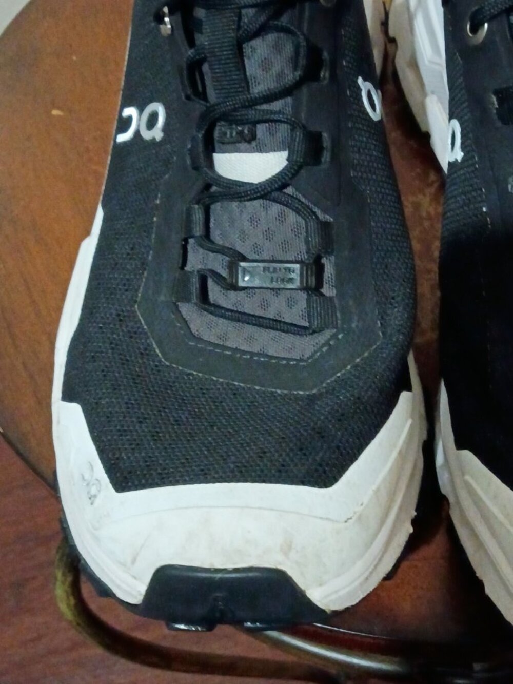 On Cloudultra Swiss Engineering Women's Size 9.5 Running Shoes Black White - Picture 7 of 13